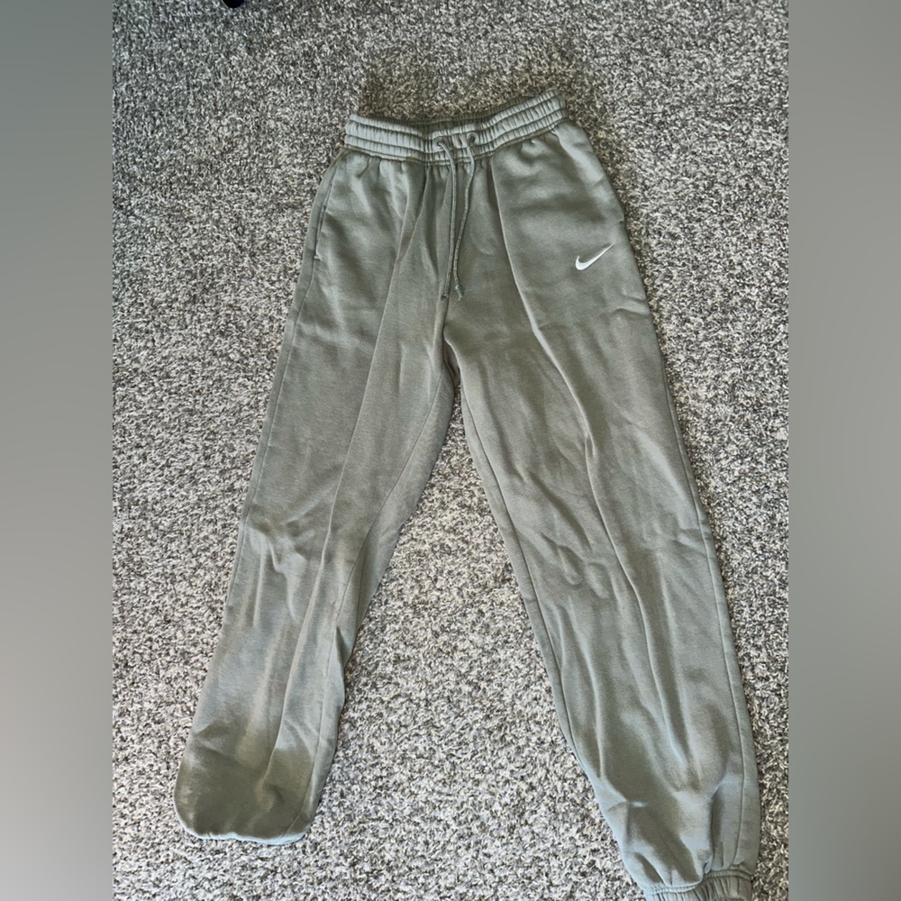 Nike Heather Gray Fleece Pants